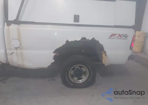 2004 Ford F-250 Lariat/Xl/Xlt from USA, damaged, VIN 1FTNW21L94EC27527